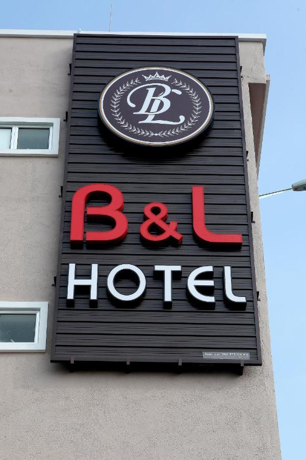 B&L Hotel Sungkai Exteriör bild